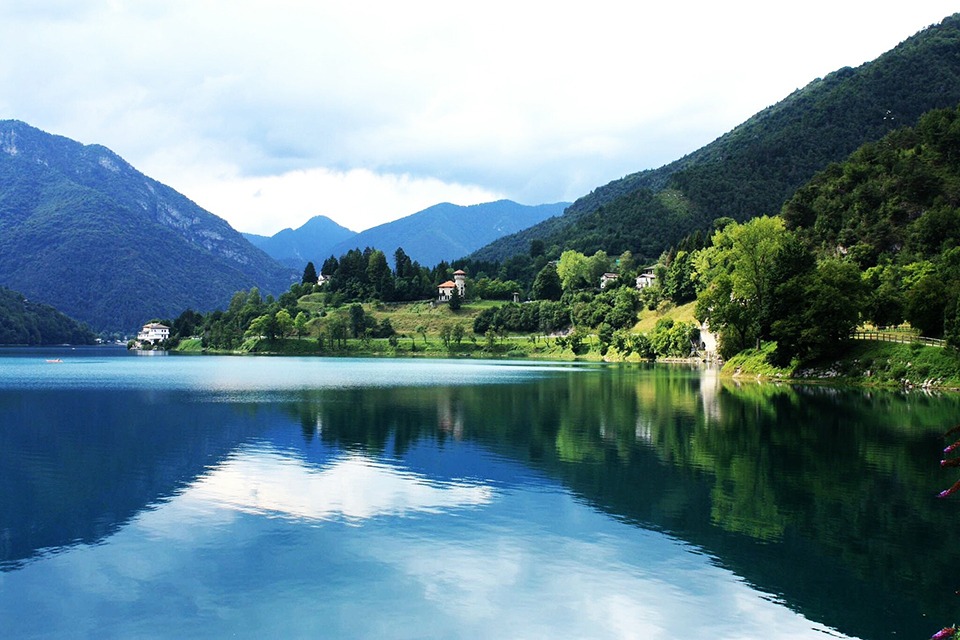 Озеро Ледро, Італія